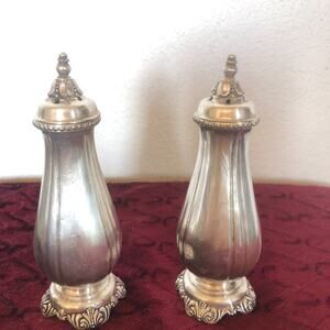 Stradivari Wallace Silver Plated Salt and Pepper Shakers Vintage 5"